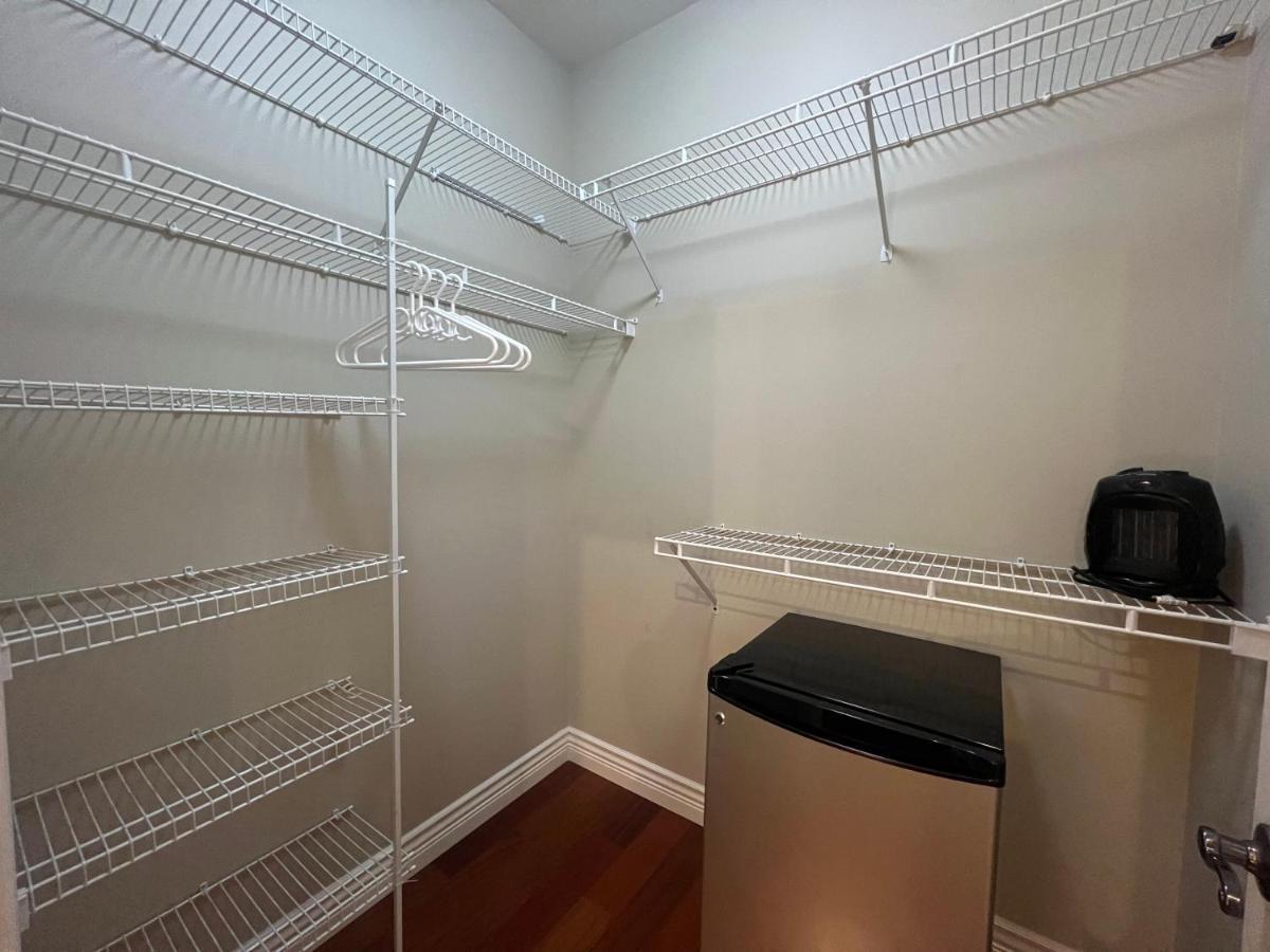 Lucky Room, A Comfortable Bedroom With Private Bathroom Close To Yvr Richmond Exterior foto